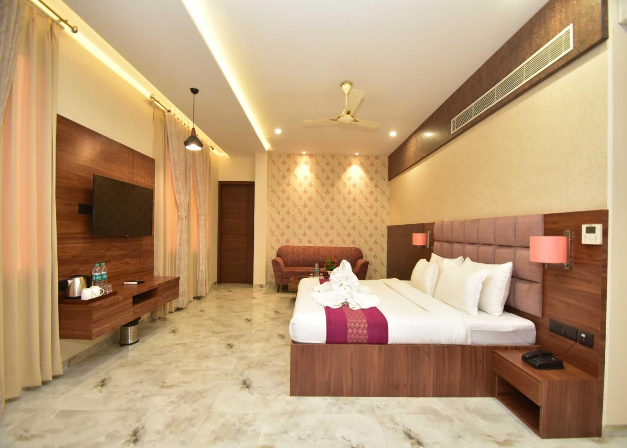 Hotel Shyamleela Khātu Kültér fotó