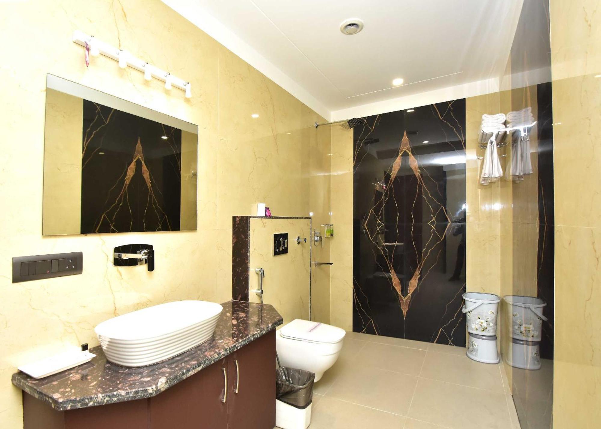Hotel Shyamleela Khātu Kültér fotó