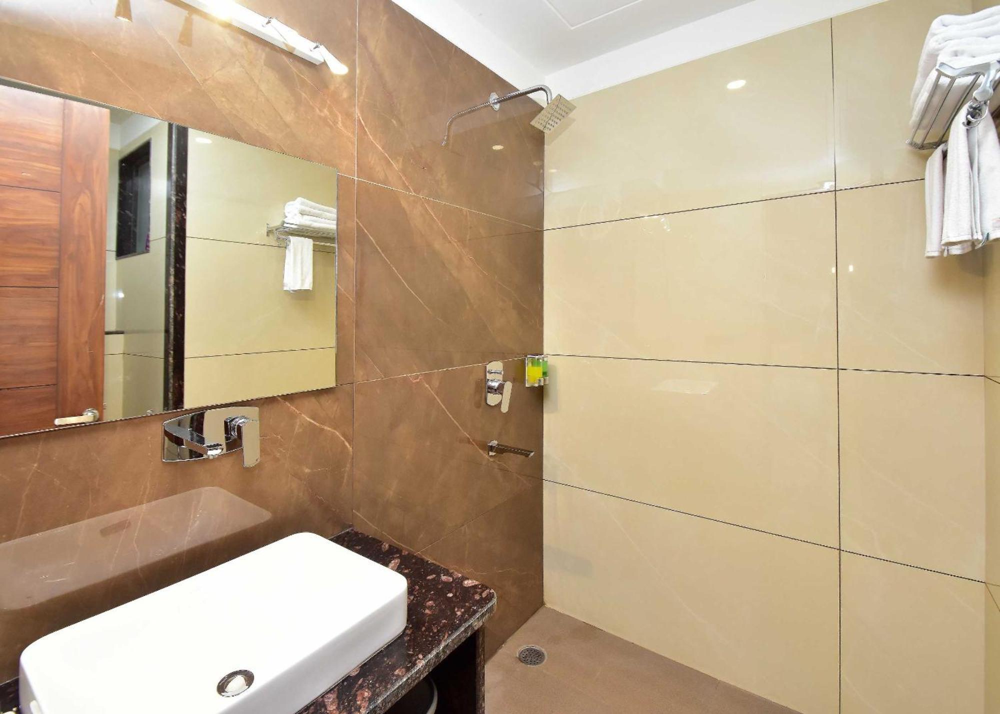 Hotel Shyamleela Khātu Kültér fotó
