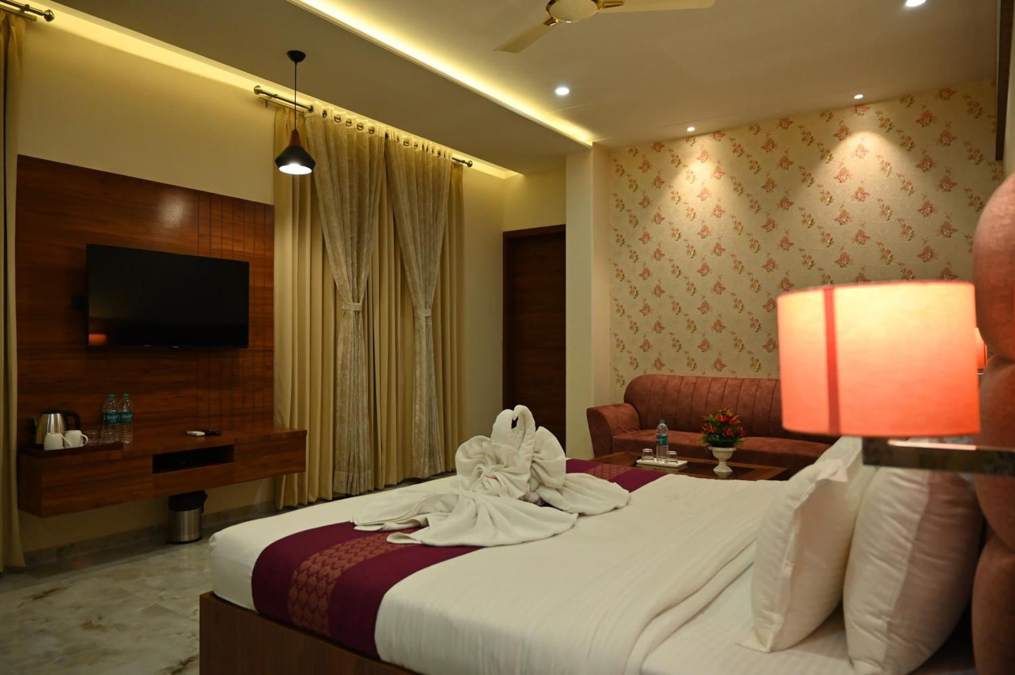 Hotel Shyamleela Khātu Kültér fotó