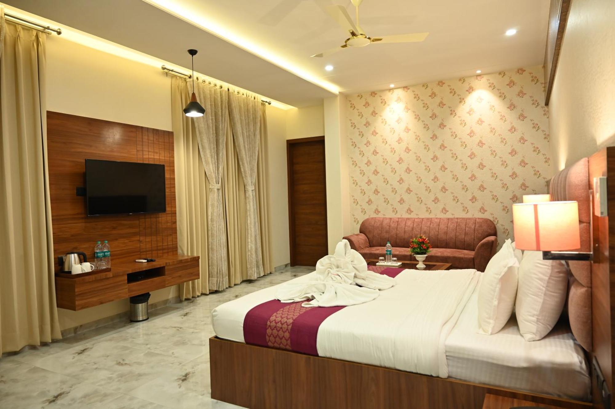 Hotel Shyamleela Khātu Kültér fotó