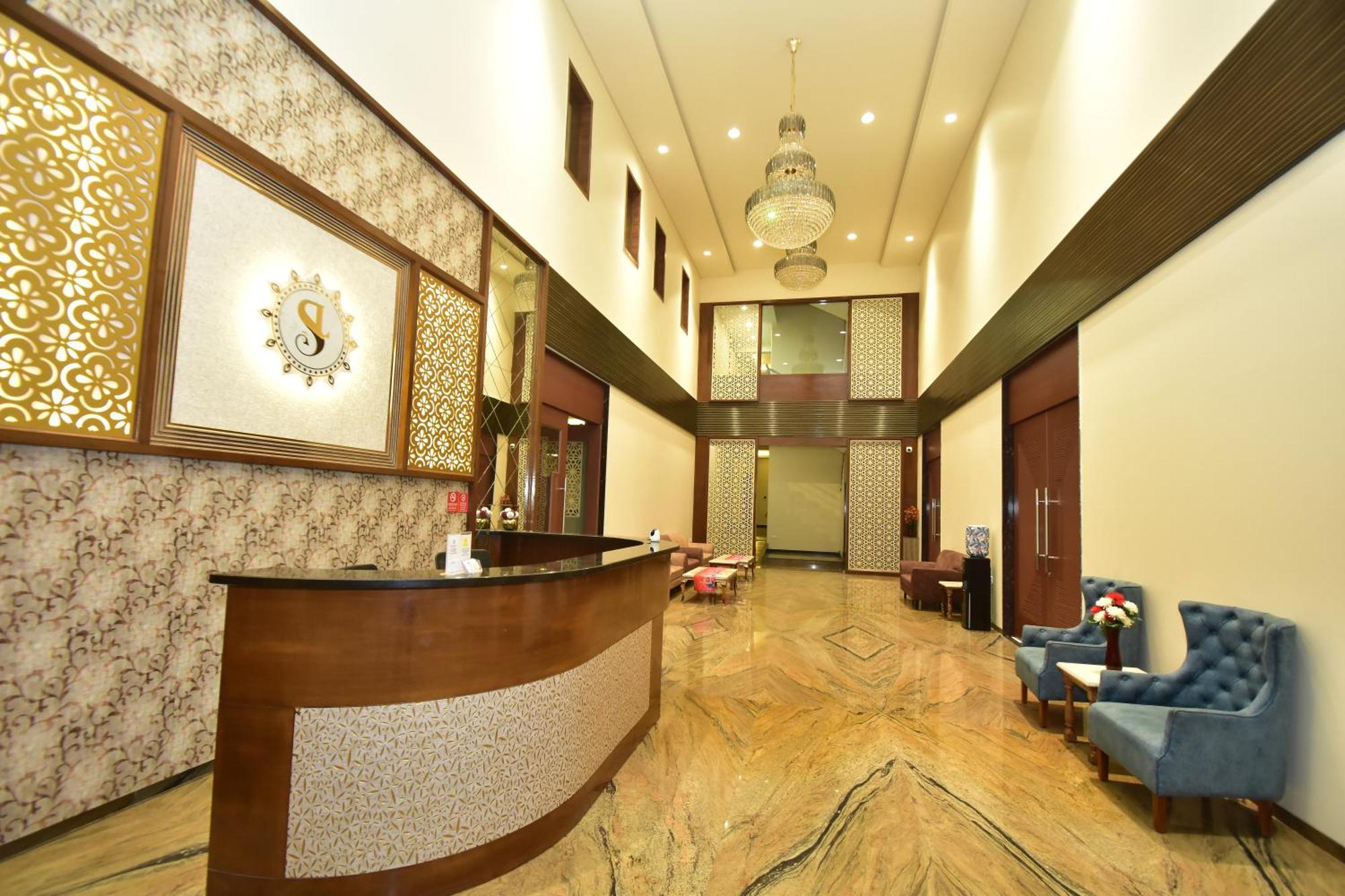 Hotel Shyamleela Khātu Kültér fotó