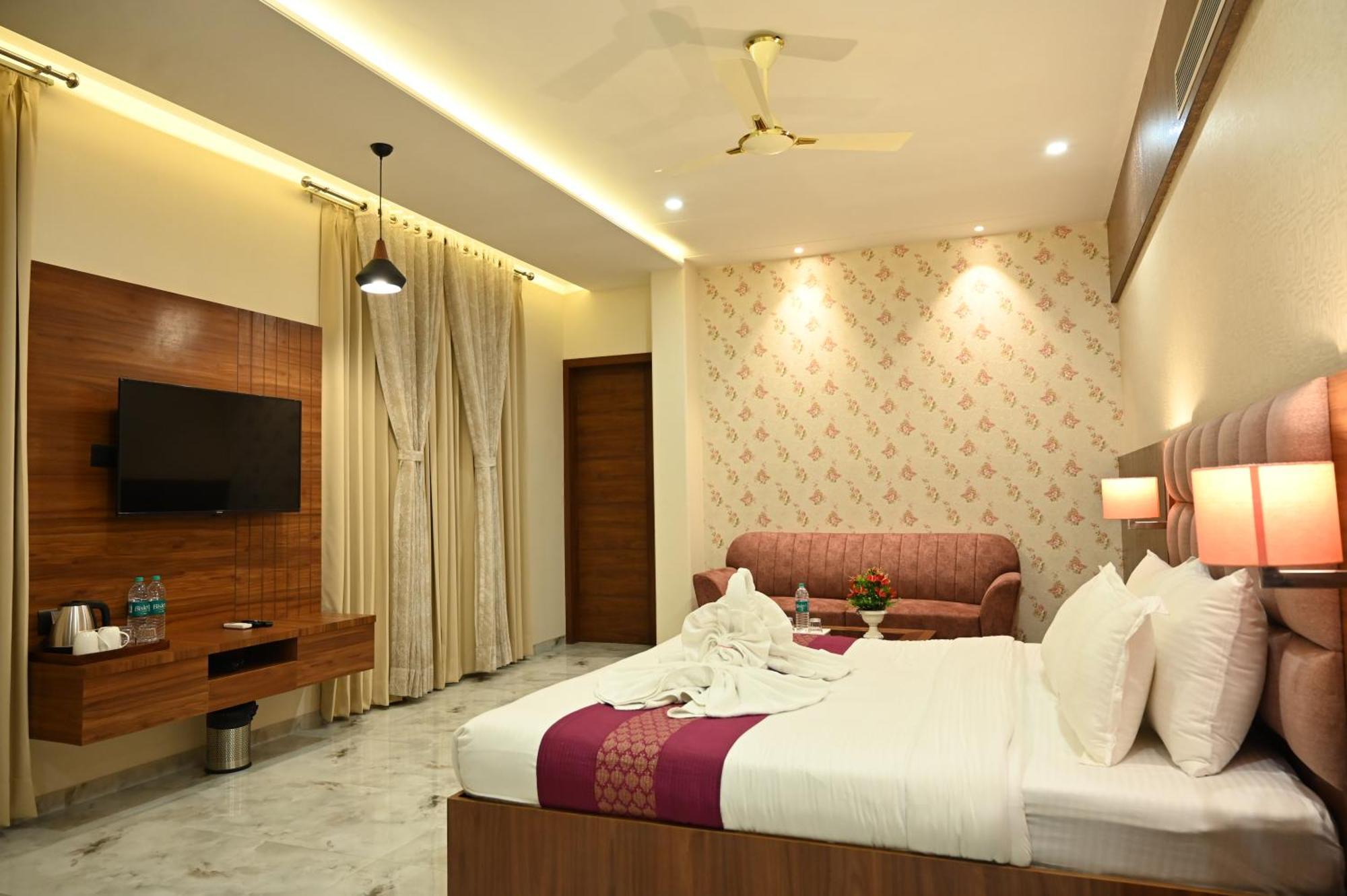 Hotel Shyamleela Khātu Kültér fotó