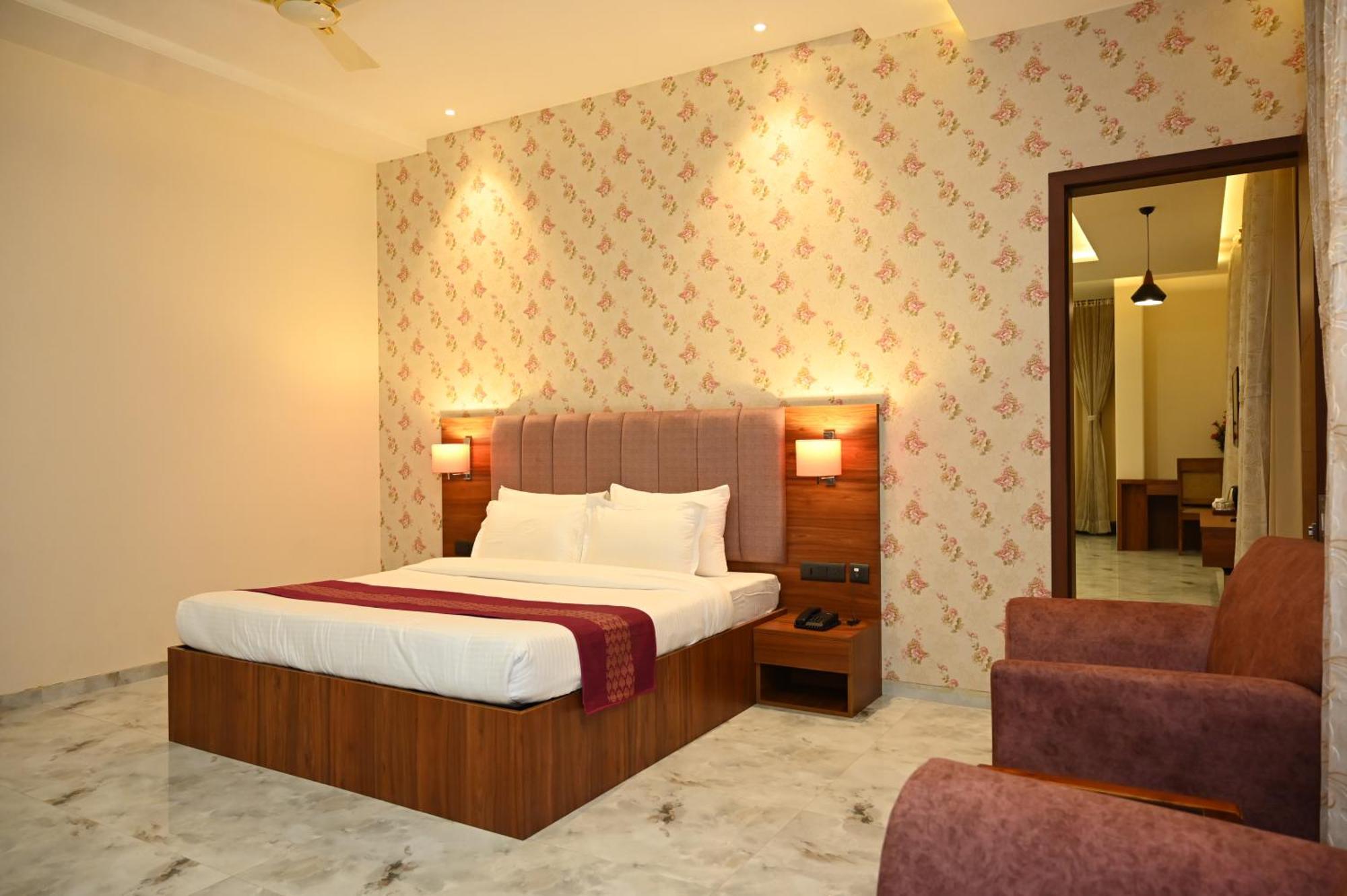Hotel Shyamleela Khātu Kültér fotó