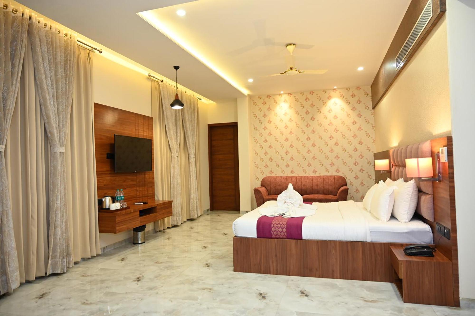 Hotel Shyamleela Khātu Kültér fotó