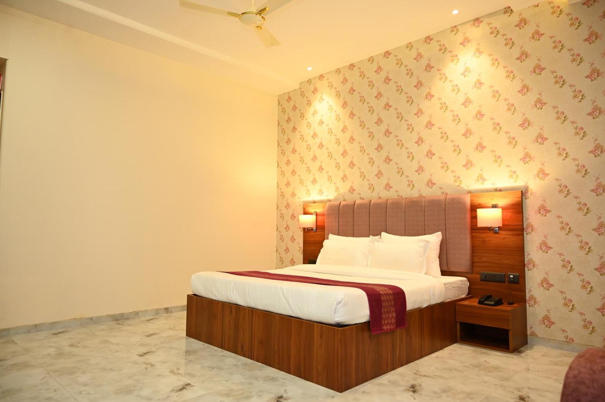 Hotel Shyamleela Khātu Kültér fotó